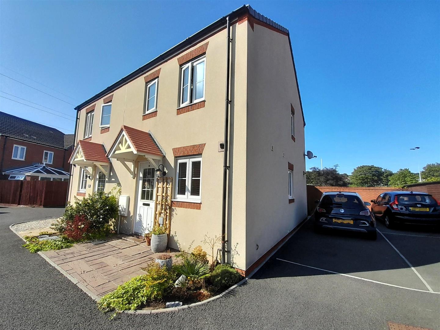 Stryd Bennett, Llanelli, SA15 4DQ